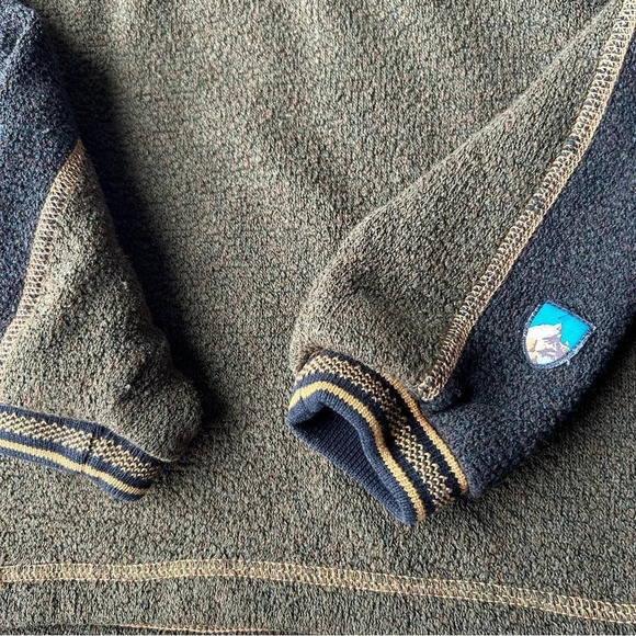 Kuhl Kids’ Alfpaca Fleece Pullover Sweater Made in Canada - Picture 8 of 13